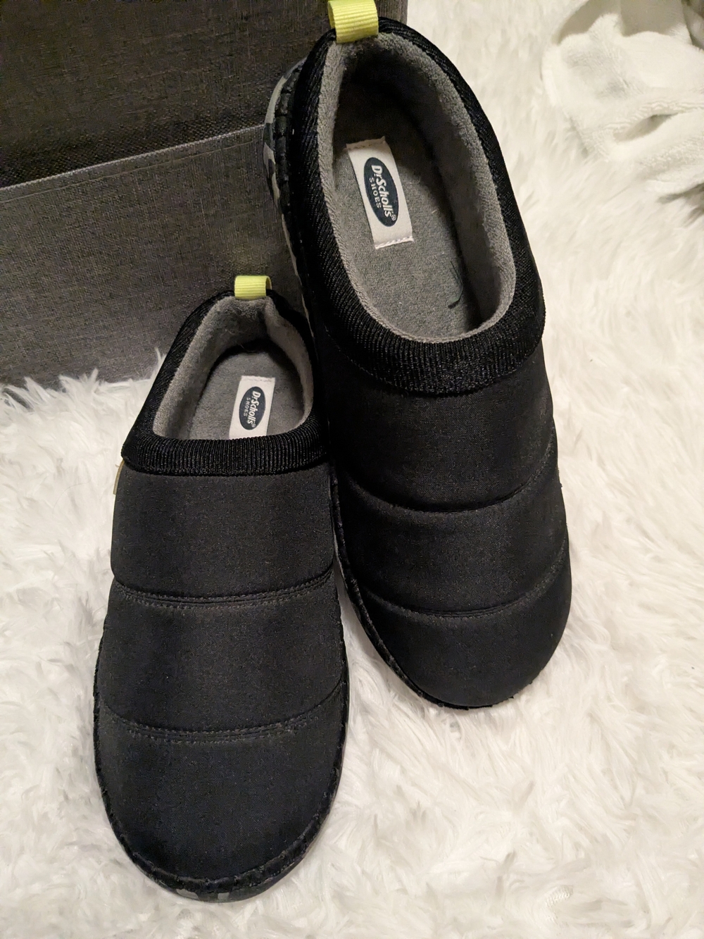 Dr. Scholl's Women's Black Slip-On Cozy Vibes House Shoes , Black , Size 8